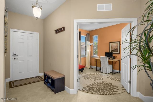 9064 Siesta Bay DR 5-102, Naples, FL 34120