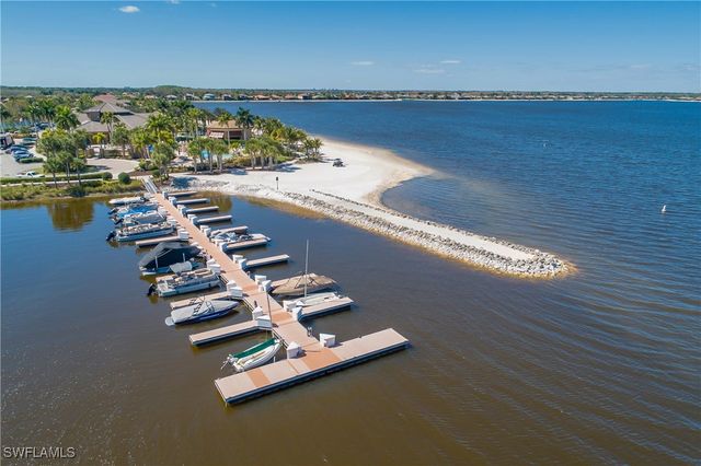 9064 Siesta Bay DR 5-102, Naples, FL 34120