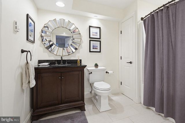 54 CIRCLE ROCK DR, Ephrata, PA 17522