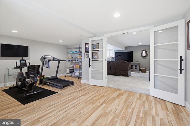 54 CIRCLE ROCK DR, Ephrata, PA 17522