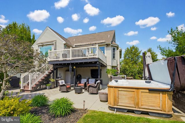54 CIRCLE ROCK DR, Ephrata, PA 17522