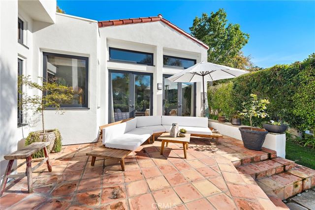 1280 Morningside Drive, Laguna Beach, CA 92651