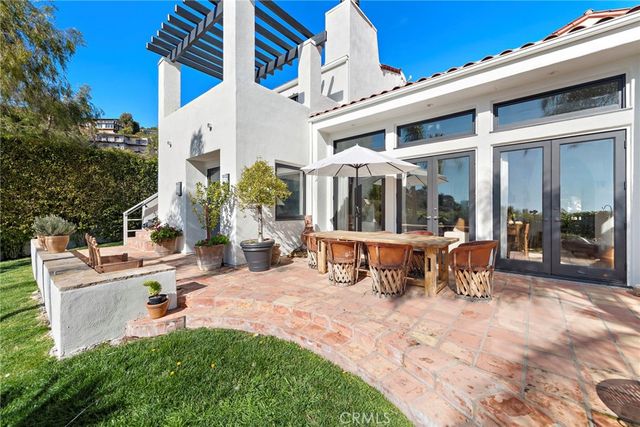 1280 Morningside Drive, Laguna Beach, CA 92651