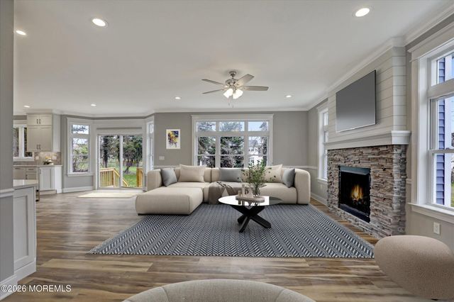 846 Naryshkin Way, Toms River, NJ 08753