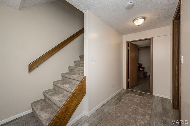 272 Cedar Grove Drive B, St Charles, MO 63304