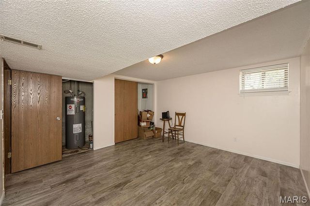 272 Cedar Grove Drive B, St Charles, MO 63304