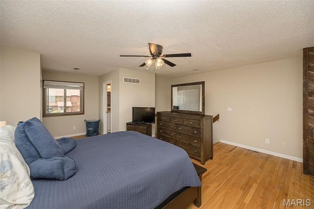 272 Cedar Grove Drive B, St Charles, MO 63304