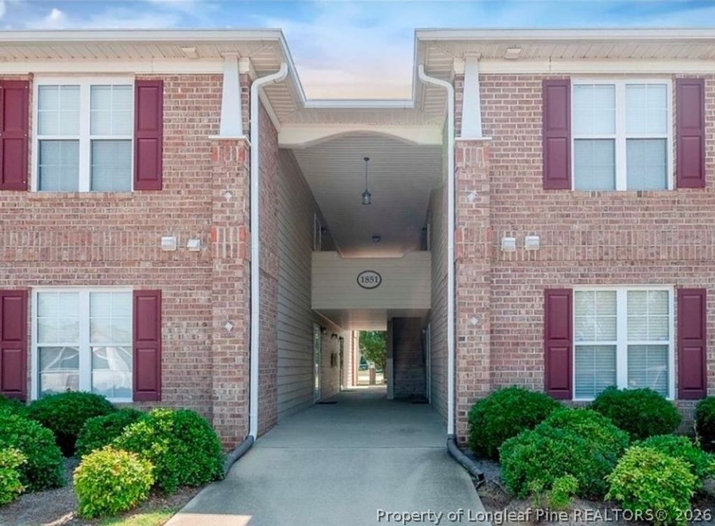 1851 Balmoral Drive, Fayetteville, NC 28304 — exterior