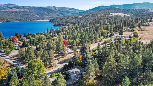814 S McKinzie Rd, Liberty Lake, WA 99019