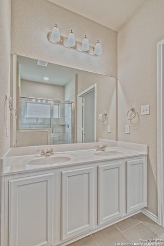 1649 Couser Ave, New Braunfels, TX 78132