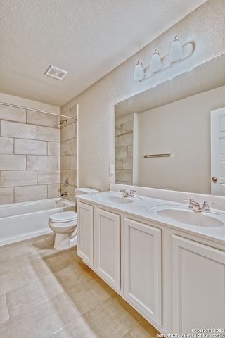 1649 Couser Ave, New Braunfels, TX 78132