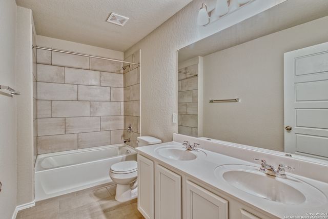 1649 Couser Ave, New Braunfels, TX 78132
