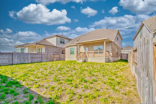 1649 Couser Ave, New Braunfels, TX 78132