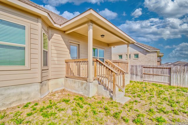 1649 Couser Ave, New Braunfels, TX 78132