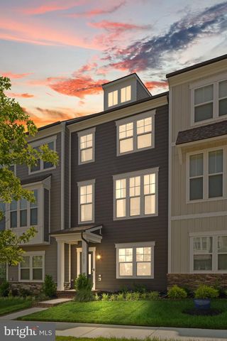 1783 HICKORY WOODS RD, Dumfries, VA 22026