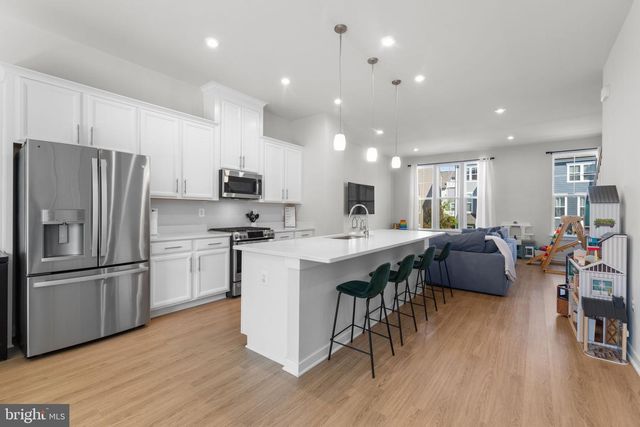 1783 HICKORY WOODS RD, Dumfries, VA 22026