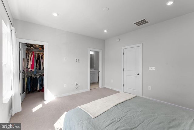 1783 HICKORY WOODS RD, Dumfries, VA 22026