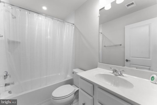 1783 HICKORY WOODS RD, Dumfries, VA 22026