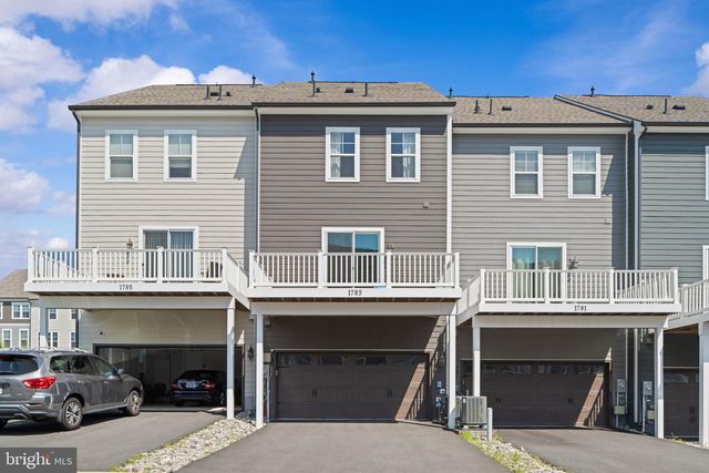 1783 HICKORY WOODS RD, Dumfries, VA 22026