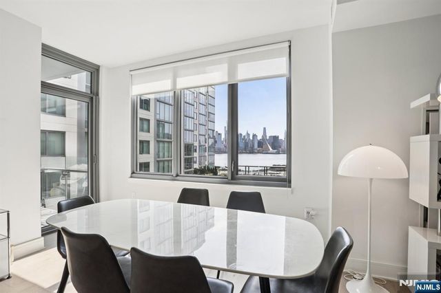 9 Ave At Port Imperial 513, West New York, NJ 07093