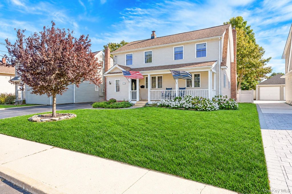 209 Claxton Avenue, Bellmore, NY 11710
