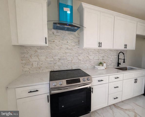 306 CAMBRIDGE RD, Cherry Hill, NJ 08034