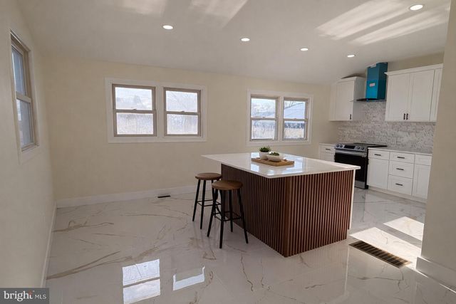 306 CAMBRIDGE RD, Cherry Hill, NJ 08034