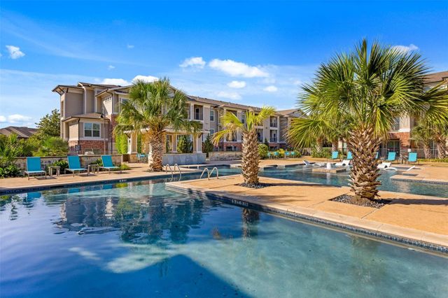 9308 S 1st BCH 1822, Austin, TX 78748