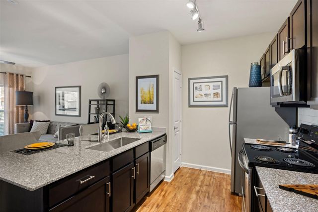 9308 S 1st BCH 1822, Austin, TX 78748