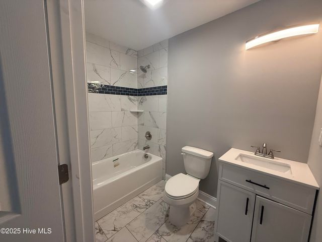 203 Stewart Avenue, Clinton, NC 28328