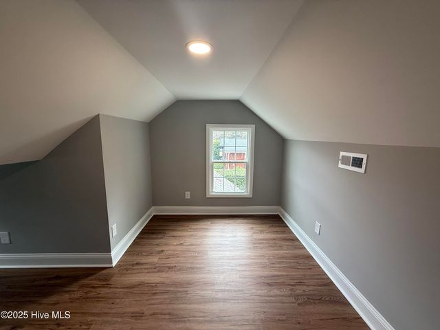 203 Stewart Avenue, Clinton, NC 28328