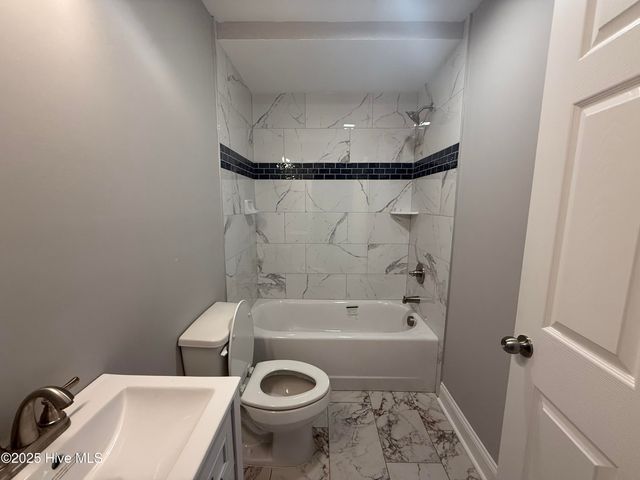 203 Stewart Avenue, Clinton, NC 28328