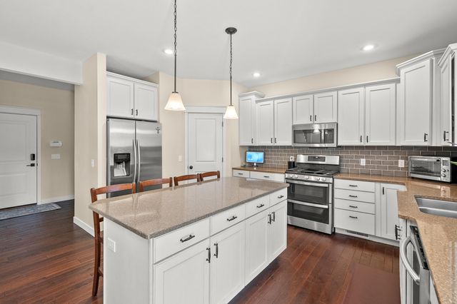 7585 Oakwood Avenue, Texas Twp, MI 49009