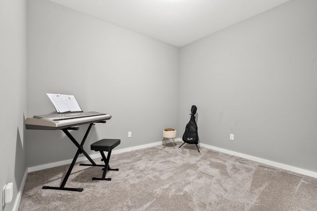 7585 Oakwood Avenue, Texas Twp, MI 49009