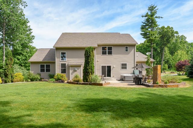 7585 Oakwood Avenue, Texas Twp, MI 49009