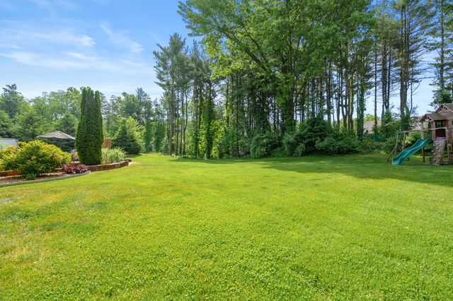 7585 Oakwood Avenue, Texas Twp, MI 49009