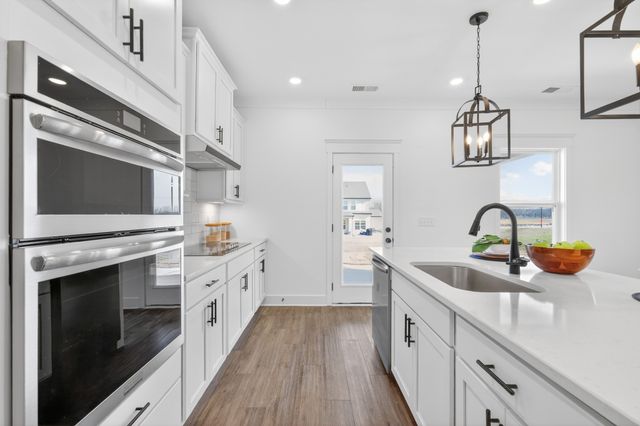 2101 Madelyn Branch Road, Columbia, TN 38401