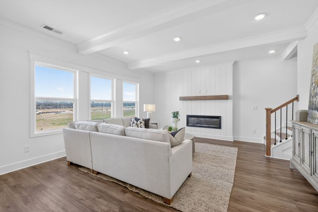 2101 Madelyn Branch Road, Columbia, TN 38401