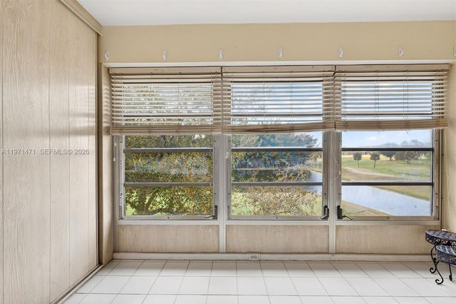 900 SW 125th Way 409R, Pembroke Pines, FL 33027