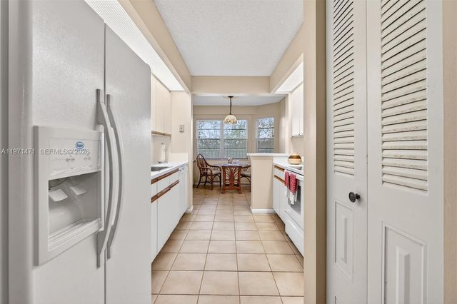 900 SW 125th Way 409R, Pembroke Pines, FL 33027