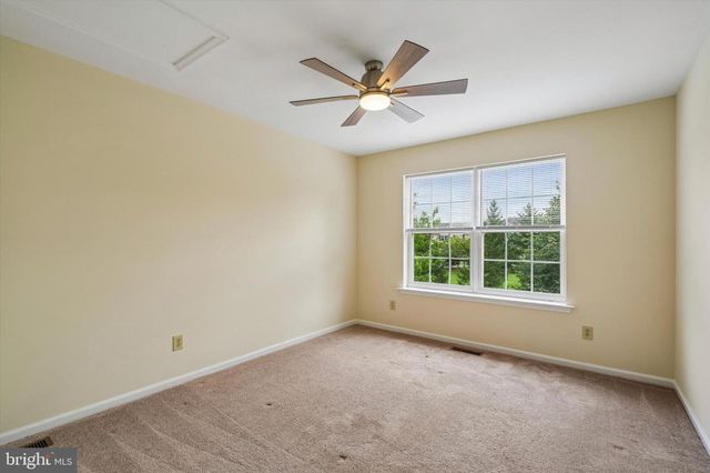 917 CARRINGTON DR, Red Hill, PA 18076