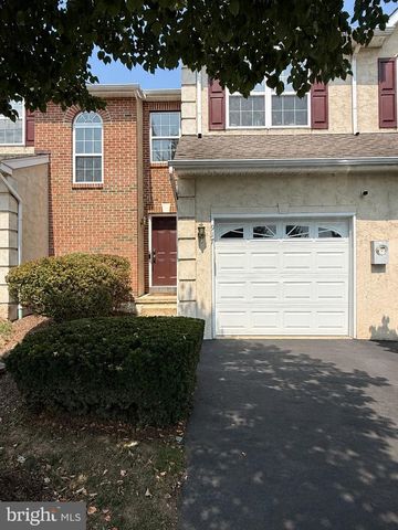 917 CARRINGTON DR, Red Hill, PA 18076
