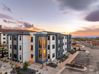 206 N CHAPARRAL DR #N203, Hurricane, UT 84737