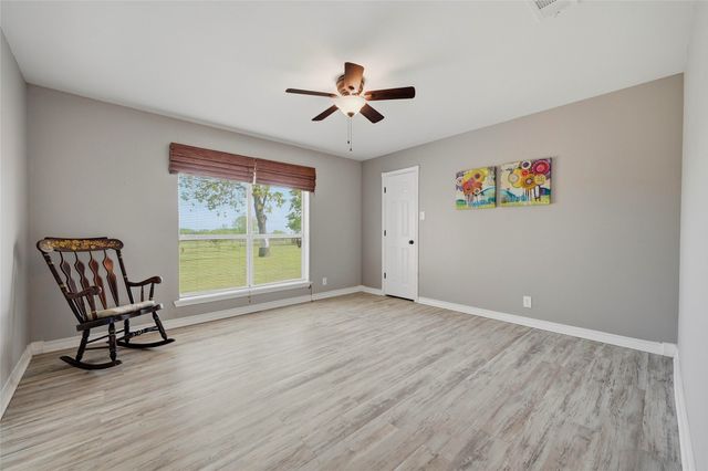 4877 Fm 84, Denison, TX 75020