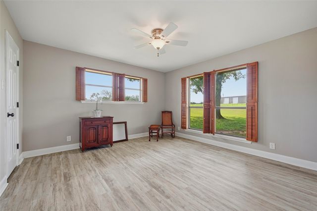 4877 Fm 84, Denison, TX 75020