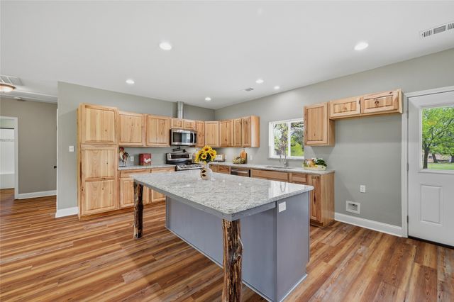 4877 Fm 84, Denison, TX 75020