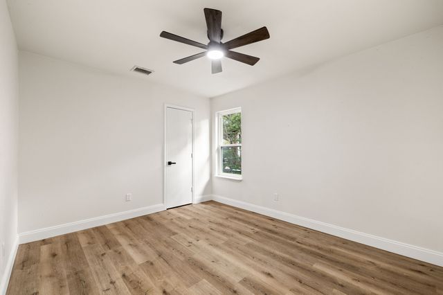 2403 Beverly Hills Lane, Mesquite, TX 75150