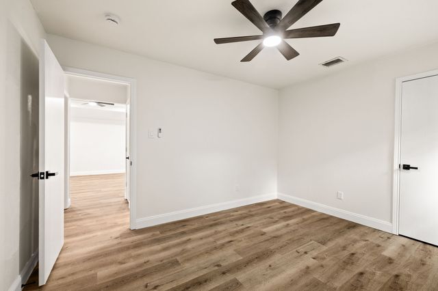2403 Beverly Hills Lane, Mesquite, TX 75150