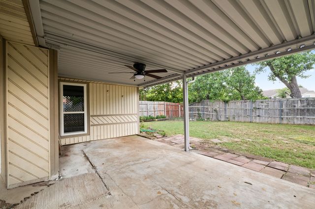 2403 Beverly Hills Lane, Mesquite, TX 75150