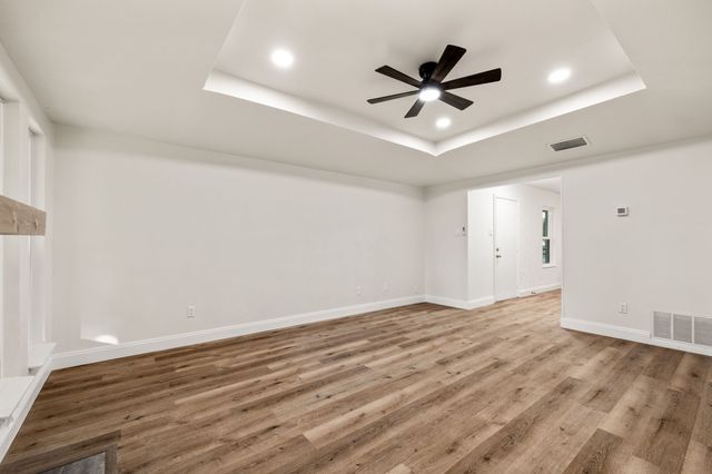 2403 Beverly Hills Lane, Mesquite, TX 75150